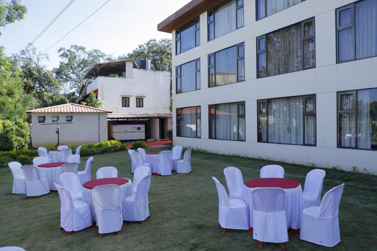 Hotel Royal Orbit Panchgani Exteriér fotografie