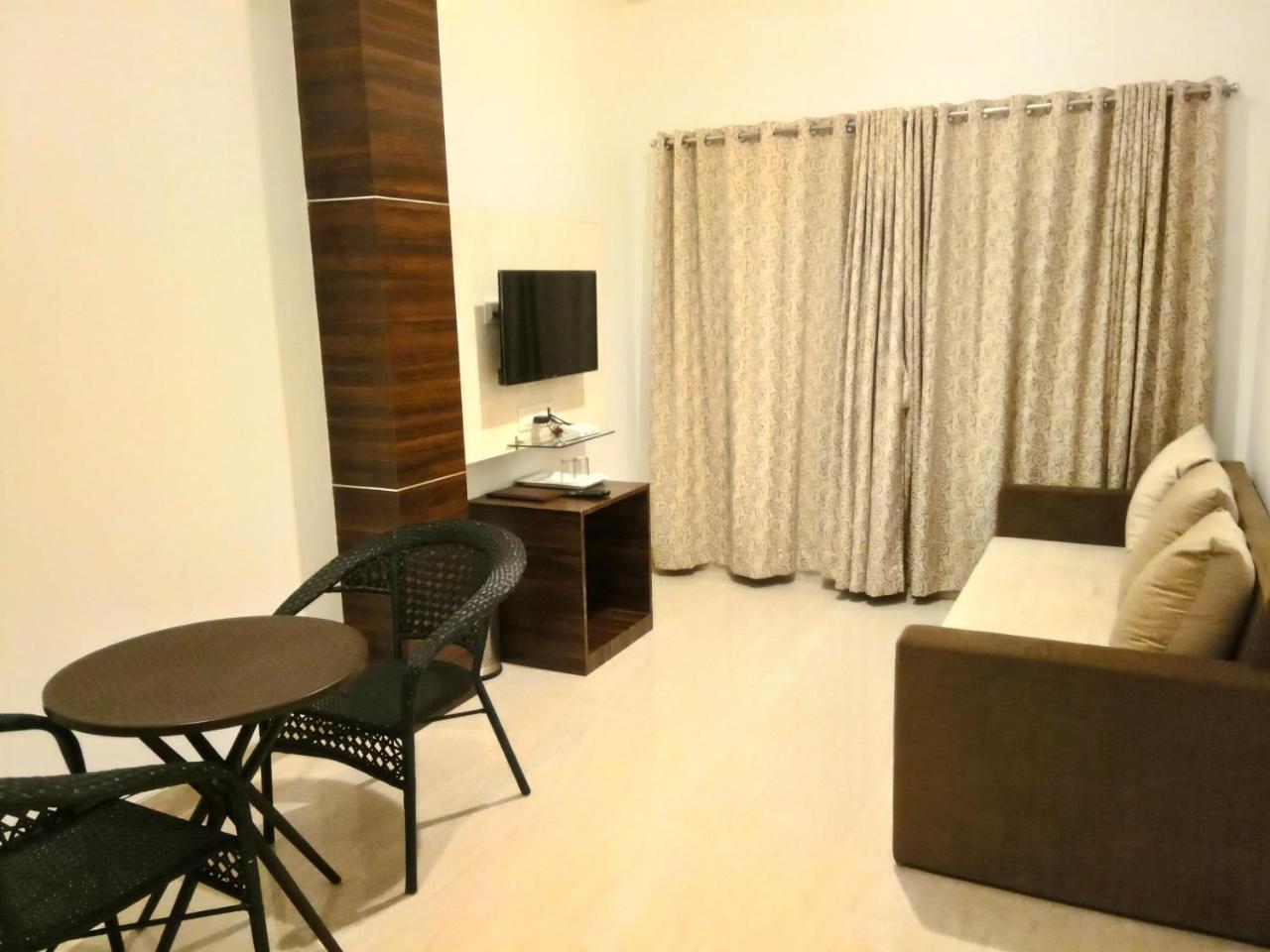 Hotel Royal Orbit Panchgani Exteriér fotografie
