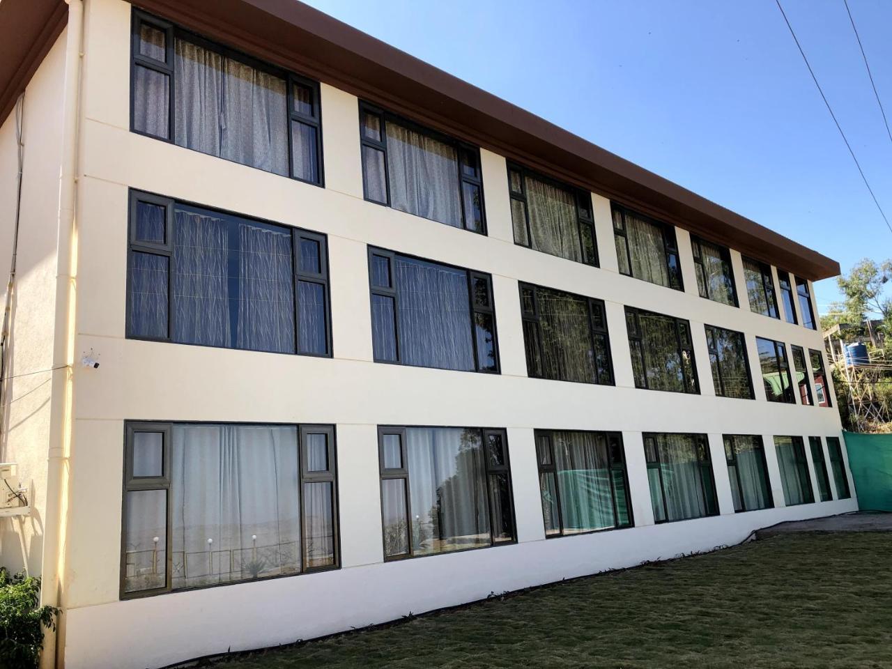 Hotel Royal Orbit Panchgani Exteriér fotografie